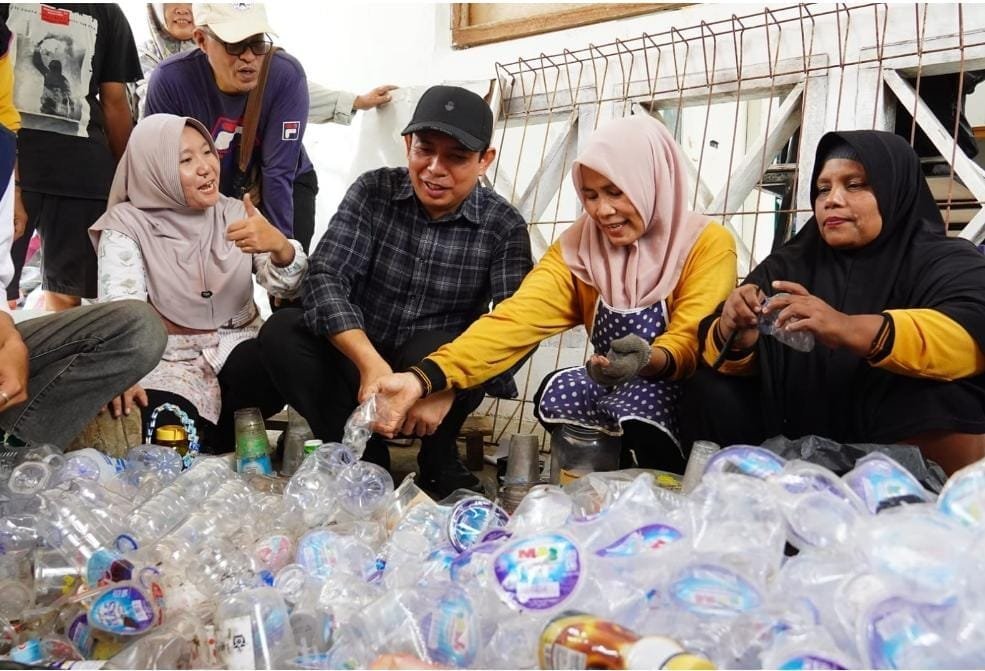 Bank Sampah, Solusi Cerdas Atasi Sampah, Lingkungan, dan Ekonomi Warga
